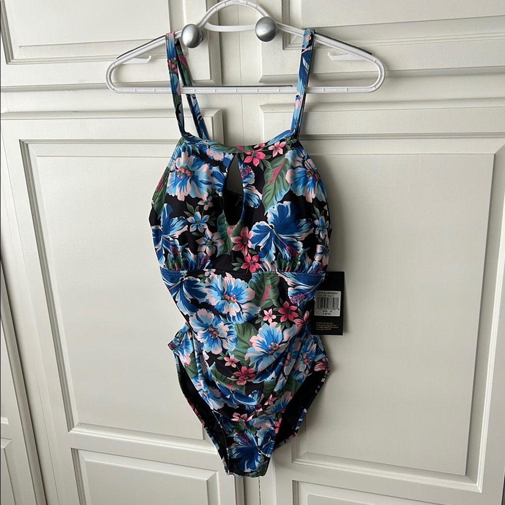 NWT Floral Ladies Swimwear